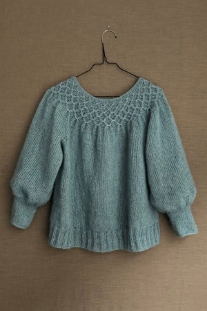 200 VACKER SMOCK SWEATER SVENSKA PDF