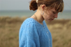 201 Susans cardigan i Midnatssol