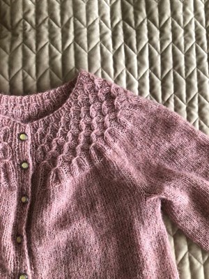 201 Susans cardigan i Midnatssol